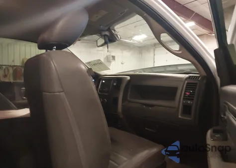 2018 Ram 2500 Tradesman 4X4 8' Box from USA, damaged, VIN 3C6MR5AJ4JG388270